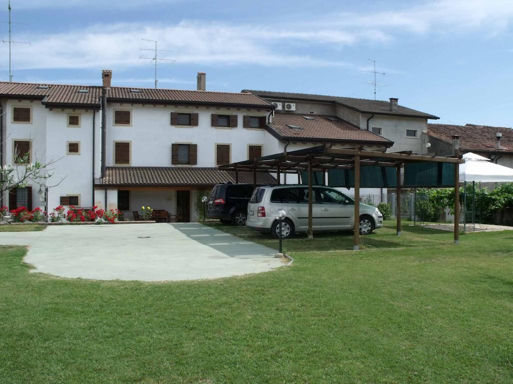 Agriturismo Al Tralcio فاليجيو سول مينشيو المظهر الخارجي الصورة